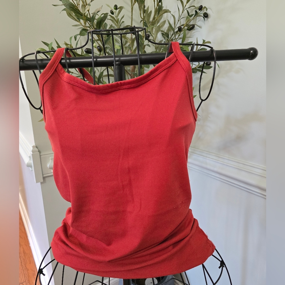 Women's Red Sleeveless Top